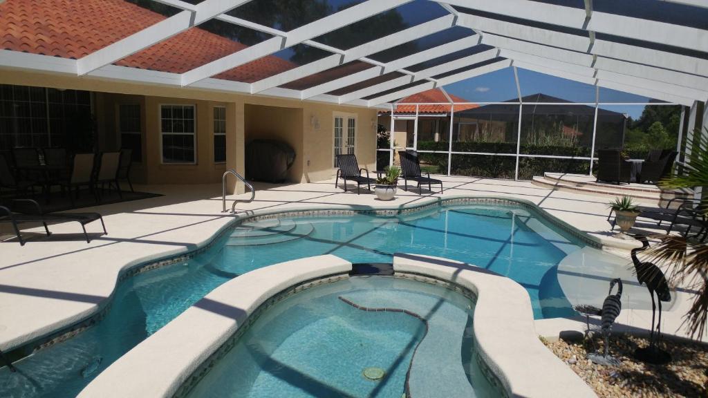 Close to Downtown Inverness, spacious and next to bike trail photo 4