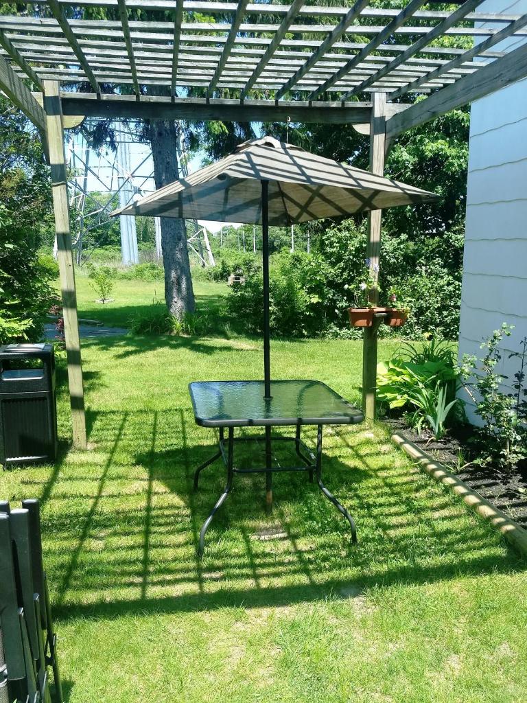 Oldest Town of Cape Cod In The Historic District photo 3