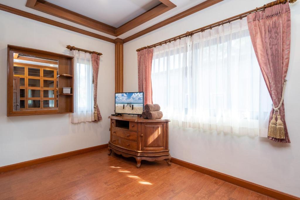 Private Villas Bangtao photo 2