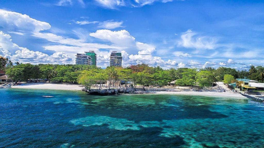 Tambuli Seaside Resort and Spa photo 2