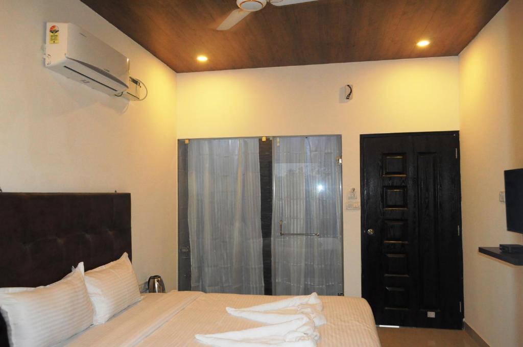 Двухместный (Номер Делюкс с кроватью размера «queen-size»), Balaji Inn