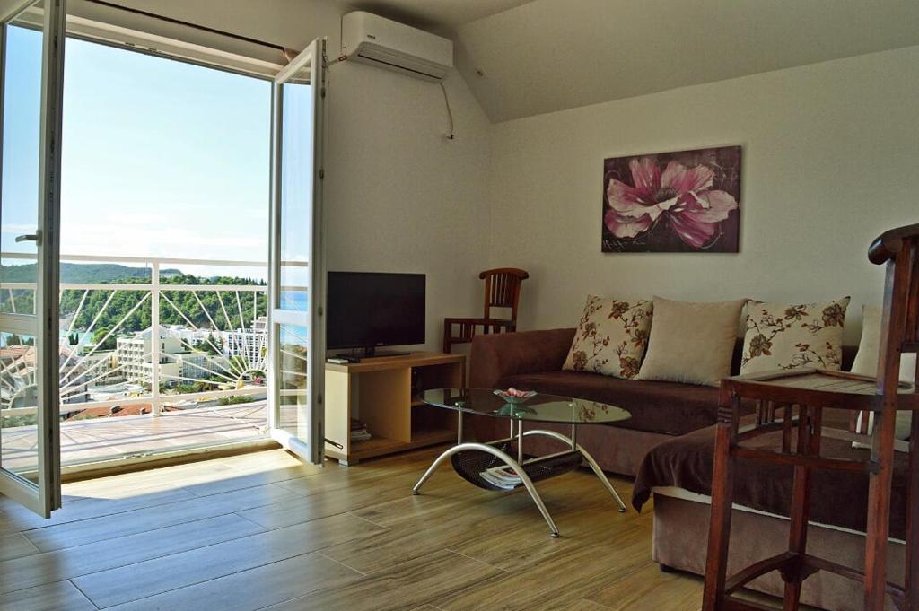 Апартаменты (Апартаменты с 2 спальнями и видом на море), Apartments Nikčević