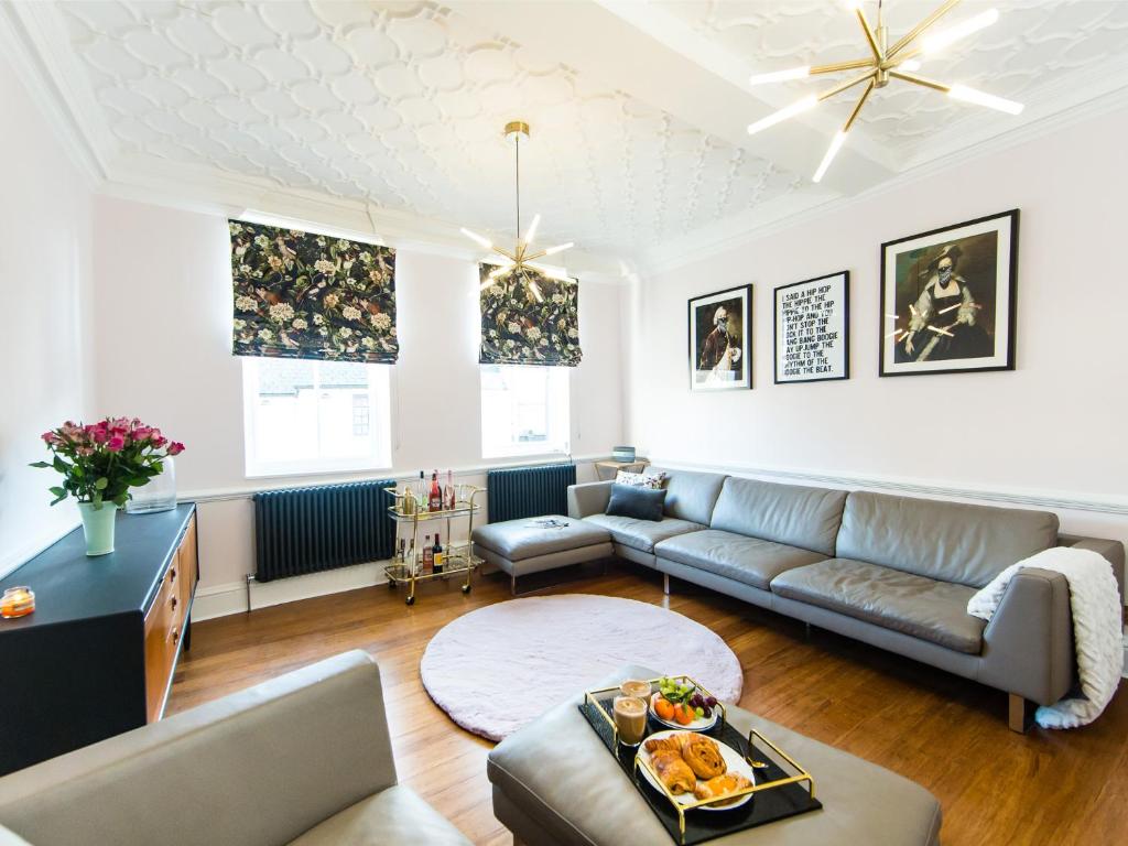 Maison Parfaite YO1 - Exquisite 400 Year Old, City Centre Townhouse photo 4