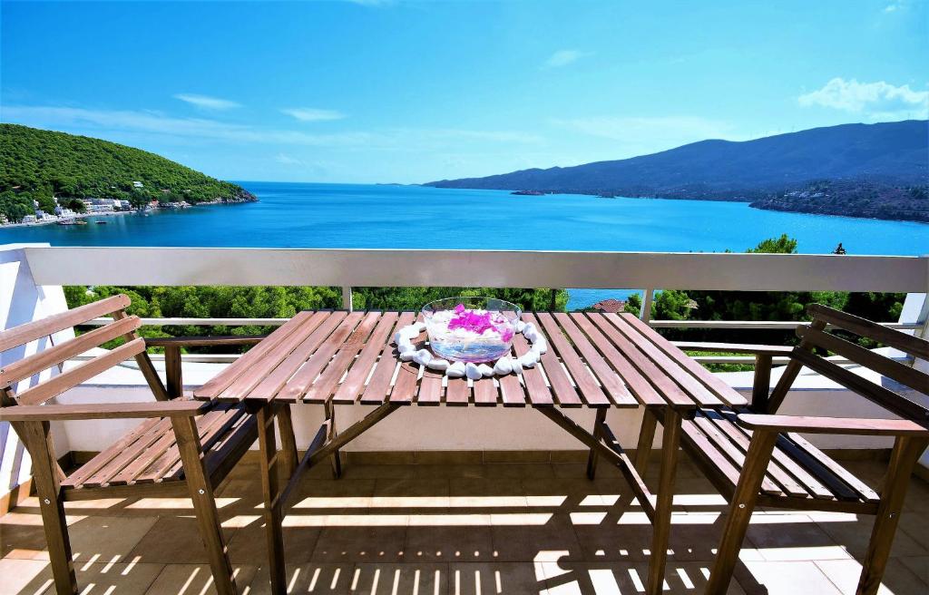Студио (Номер-студио, вид на море (для 2 взрослых)), Panorama Apartments with balcony