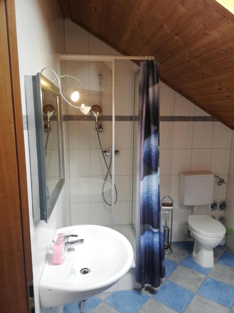 Alte Schreinerei-Auberge Harlekin photo 3