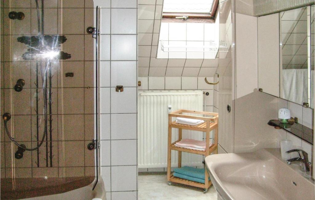 Stunning Apartment In E-38644 Goslar With 2 Bedrooms, Sauna And Wifi photo 3