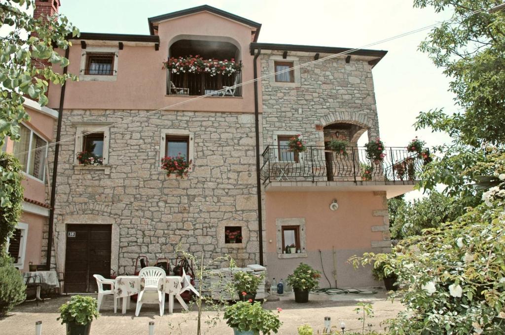 Apartment Lena A4+2 for 6 persons with balcony and nice view photo 3