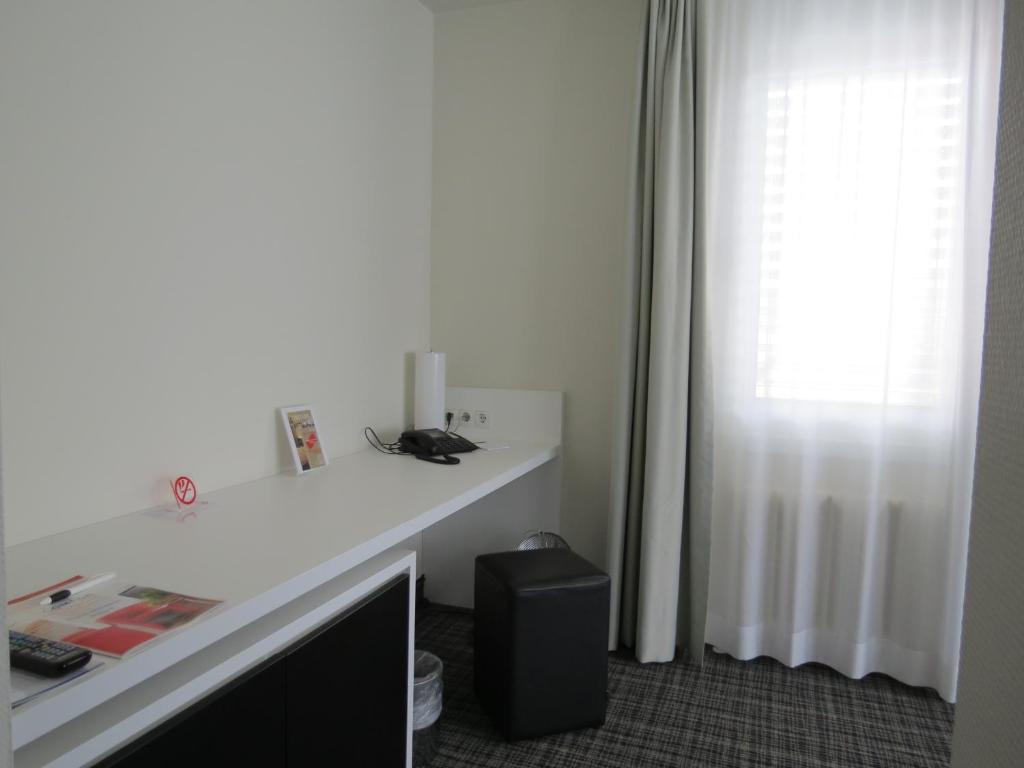 Comfor Hotel Ulm City - Tap to explore photos