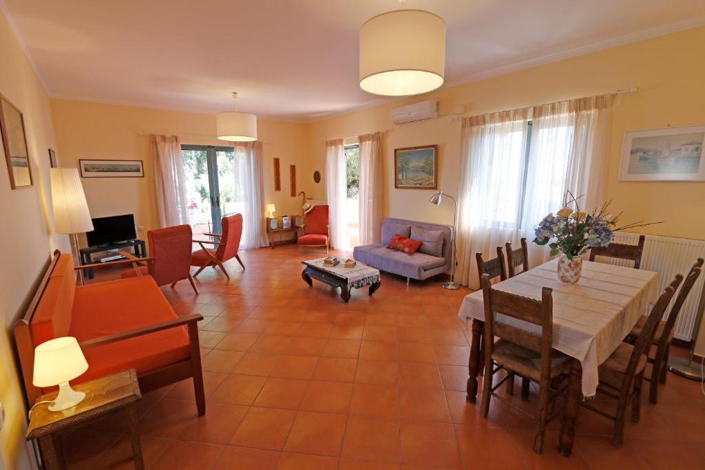 Glaros Home photo 1