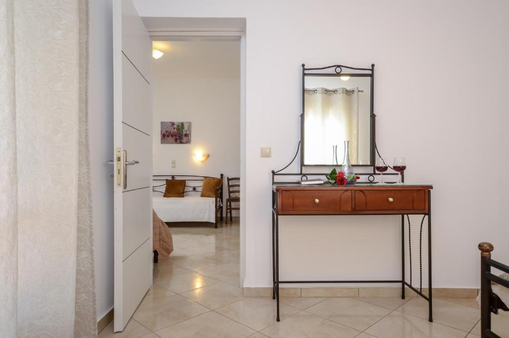 Gaitani apartments plaka naxos photo 2