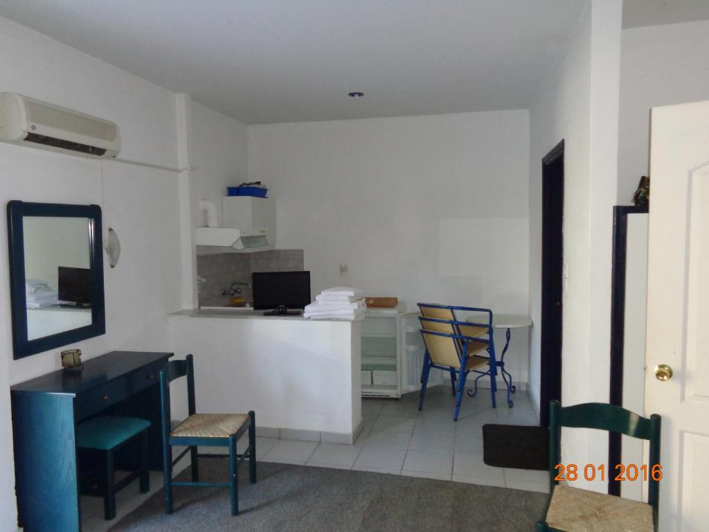 Porto Kairis photo 1