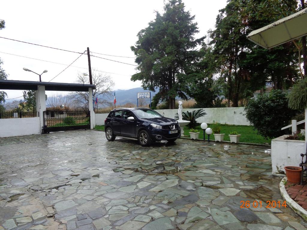 Porto Kairis photo 4