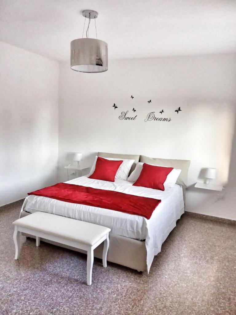 Red Tower Venice - 2 mins from VCE Airport- free Wifi photo 1