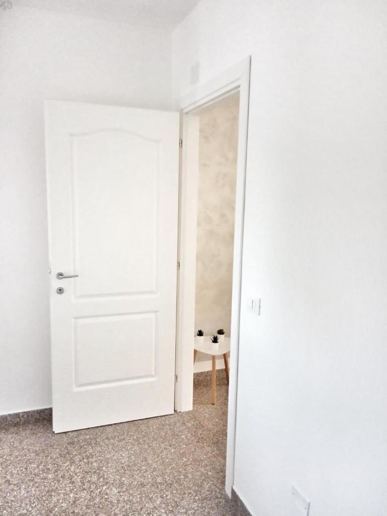 Red Tower Venice - 2 mins from VCE Airport- free Wifi photo 2