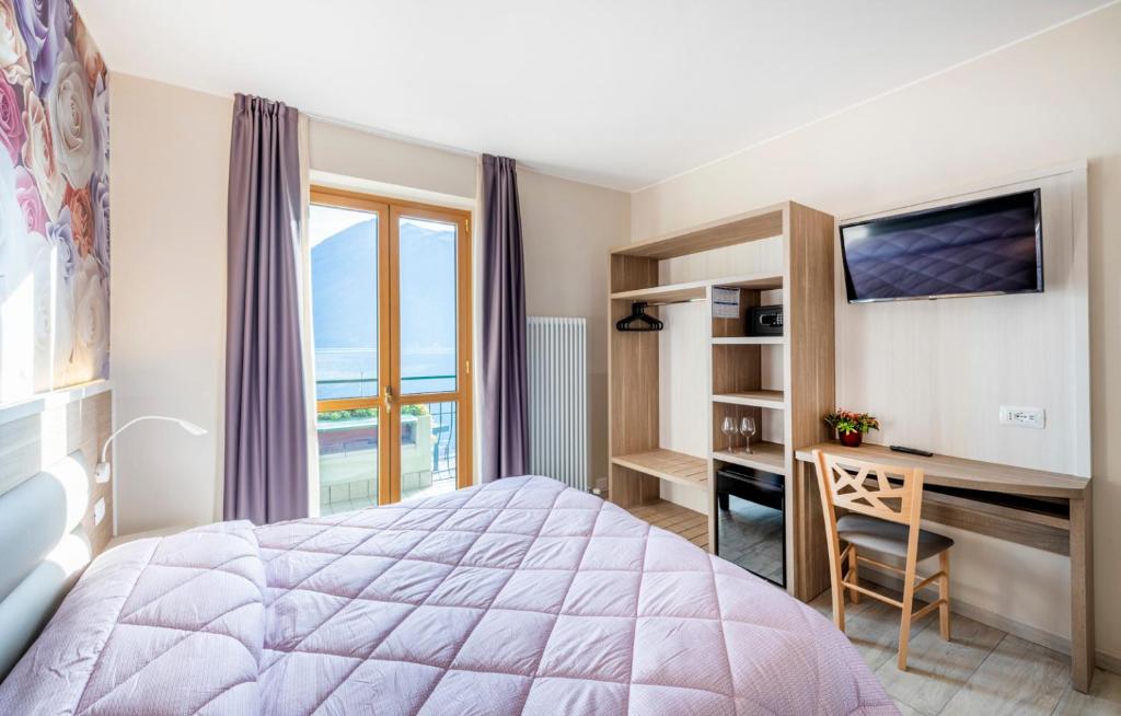 Hotel Argegno photo 2