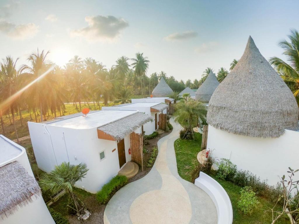 Resto Sea Resort - Baan Krut photo 1