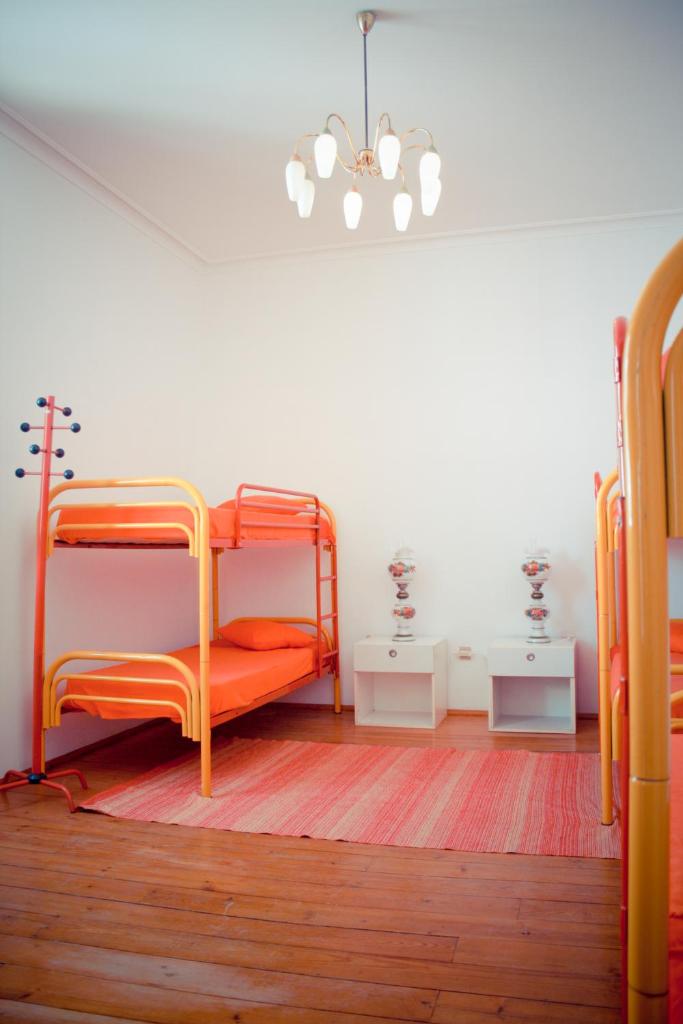 Номер (Односпальная кровать в общем мужском номере), Hostel Portalegre