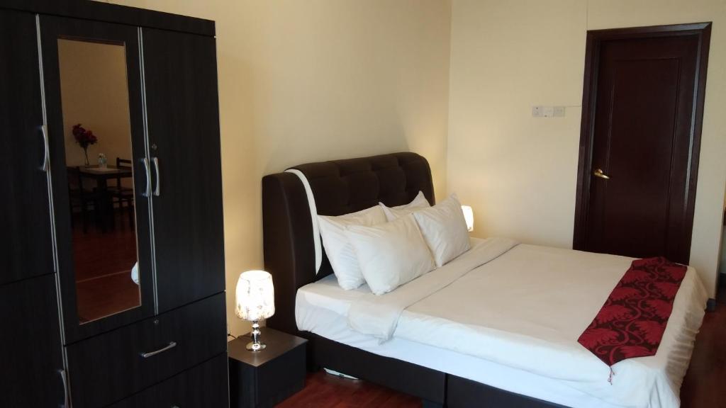 Апартаменты (Апартаменты Делюкс), Bintang Service Suite at Times Square