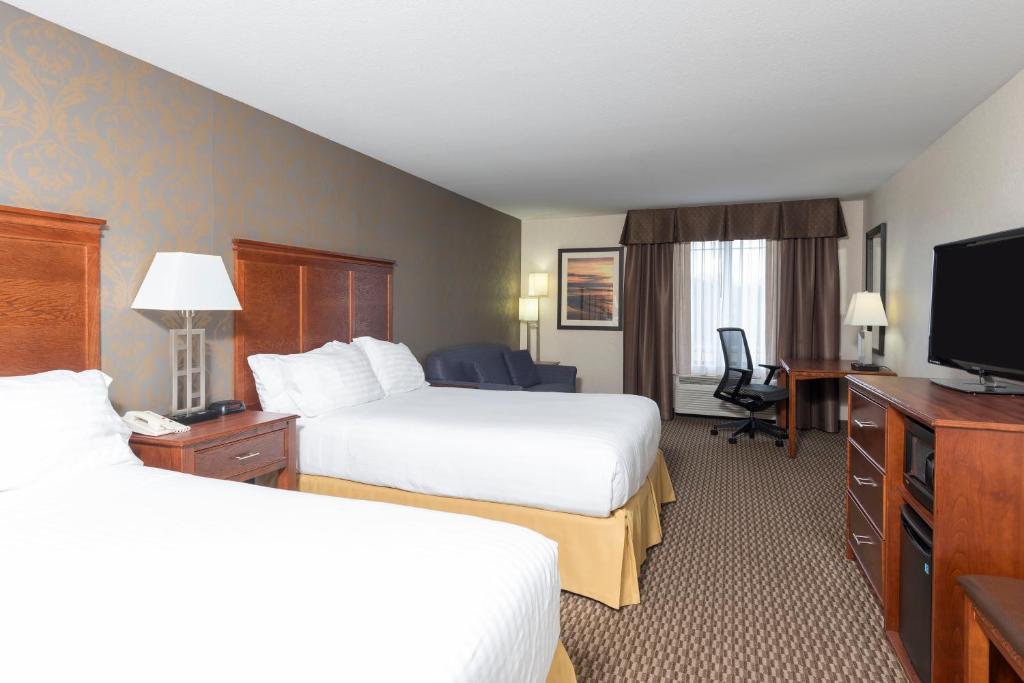 Holiday Inn Express Holland, an IHG Hotel photo 2