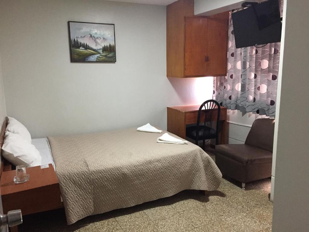 Hotel Plazza photo 3