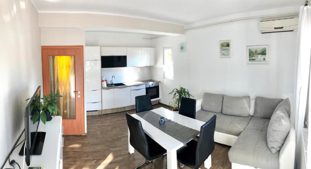 Apartments & Rooms Formenti photo 3