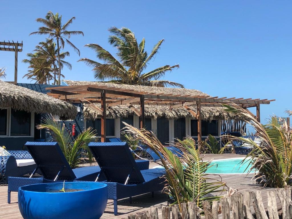 Cabana Chic Sunrise photo 1