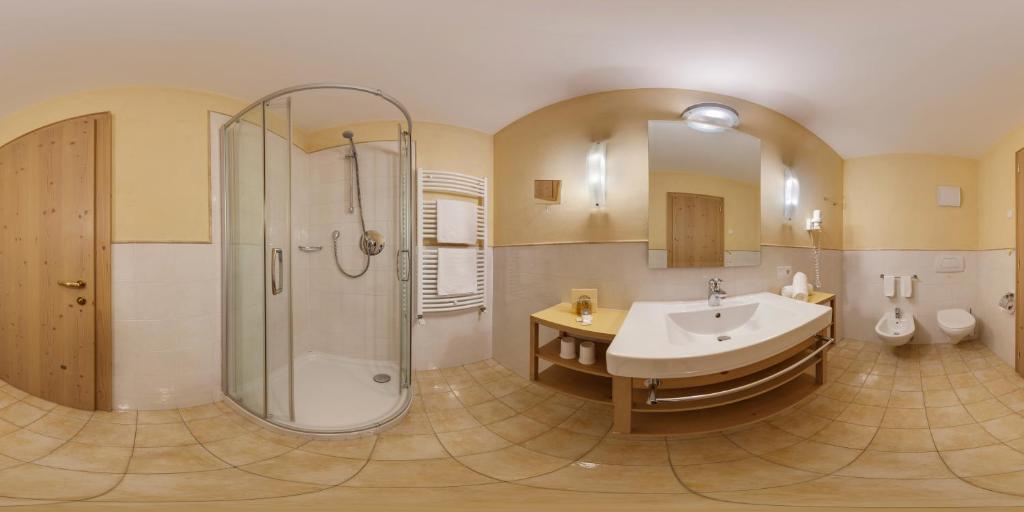 Hotel St. Anton photo 3