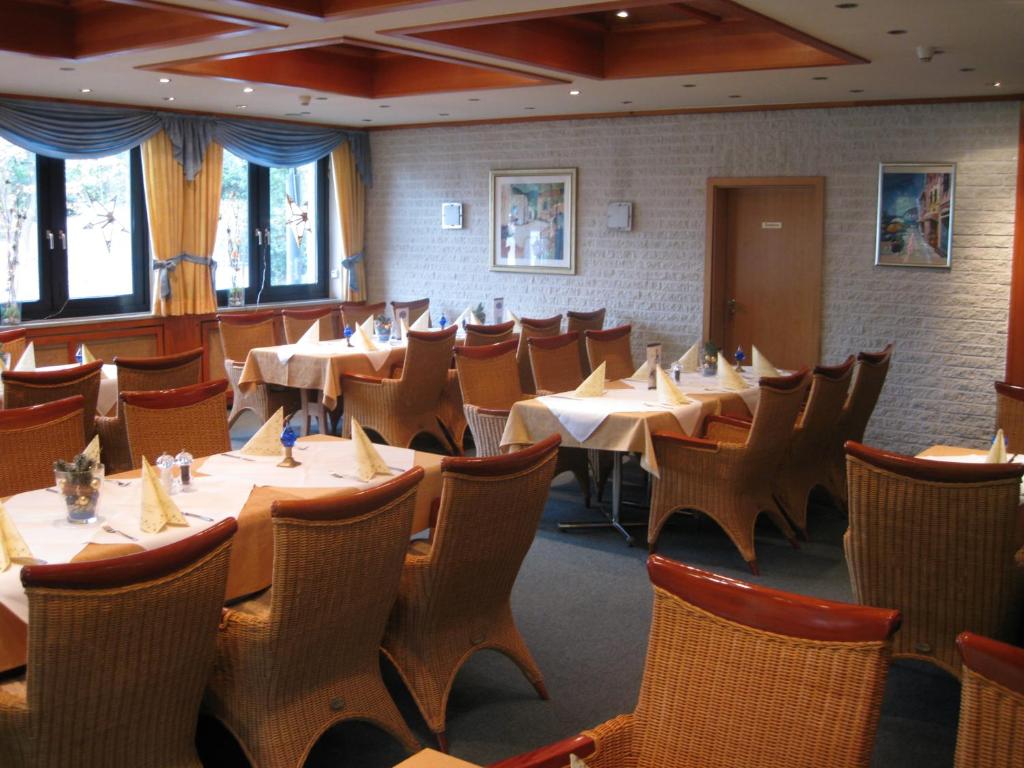 Hotel Restaurant "Waldschänke" photo 3