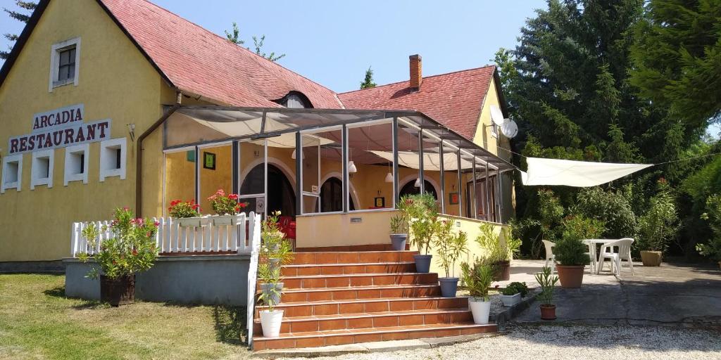 Arcadia Guesthouse photo 4