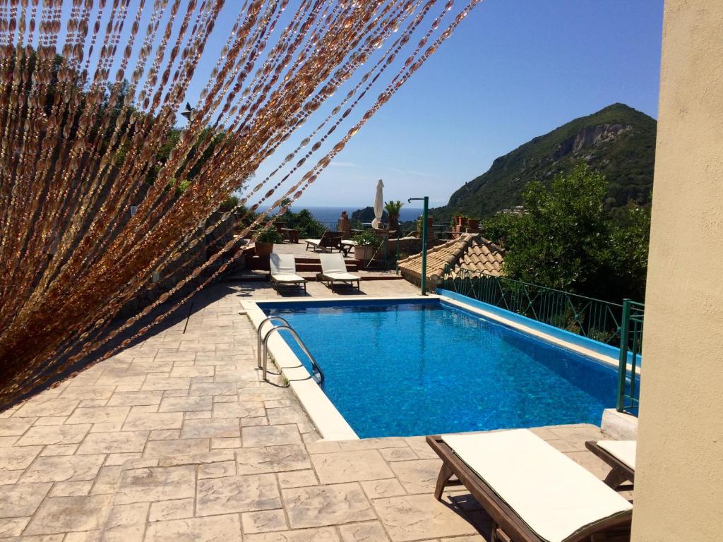 Ermones Amber Villa photo 3