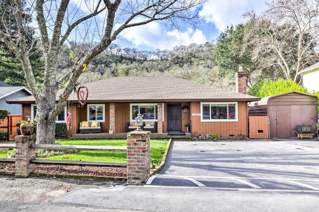 Wine Country Retreat at Private Creekside House! photo 1