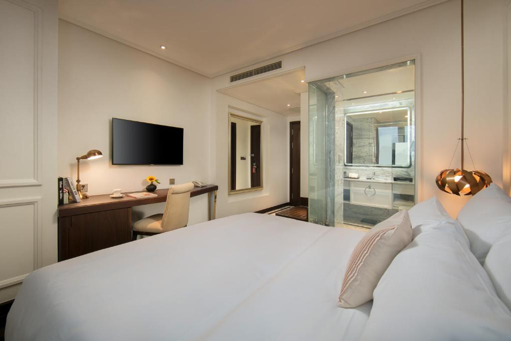Двухместный (Superior Internal Window), Anatole Hotel Hanoi