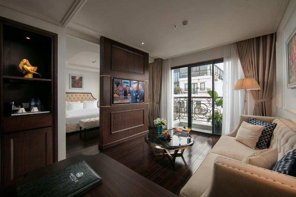 Двухместный (Anatole Balcony Suite), Anatole Hotel Hanoi