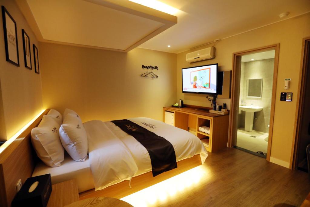 Hotel Two Heart photo 4