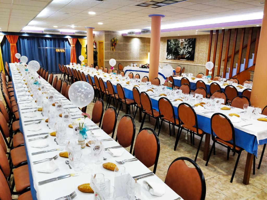 Hostal Restaurante El Surtidor photo 1