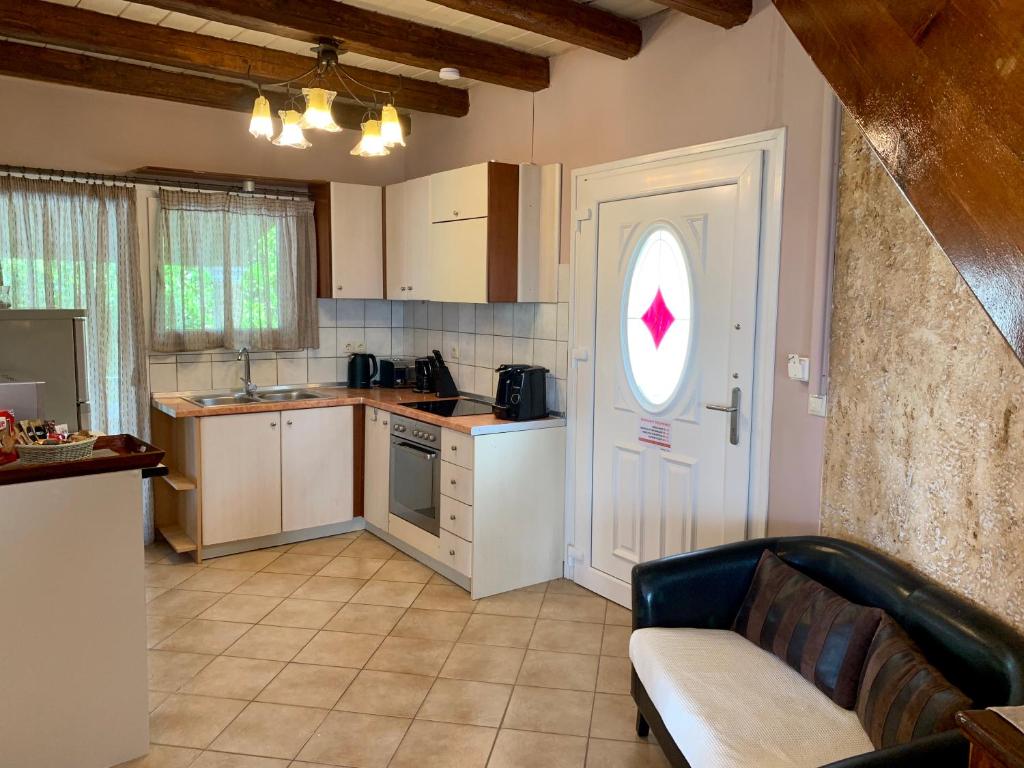 Ermones Diamond Villa photo 4
