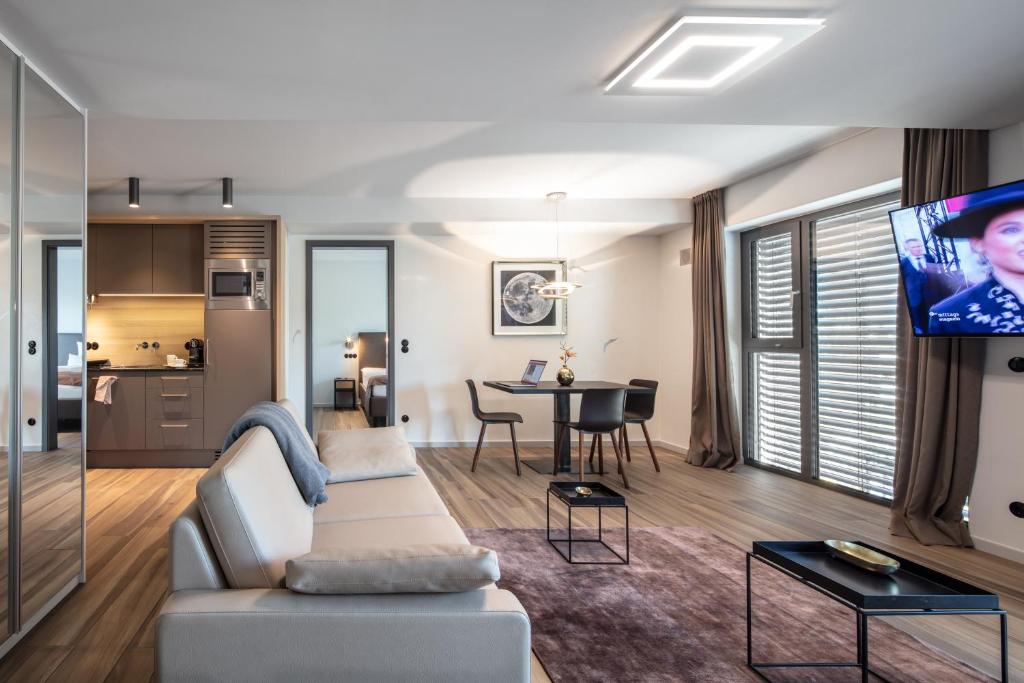 Golden Ball, Exclusive Serviced Apartments Munich photo 4