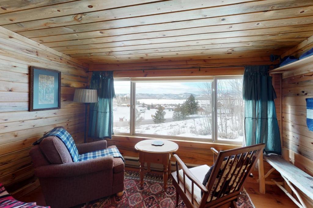 Grand Lake Cabin Escape photo 2