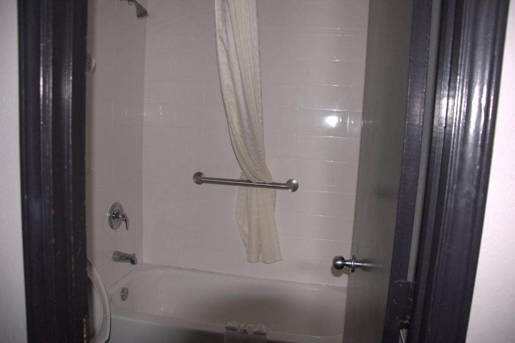 Bestway Inn photo 4