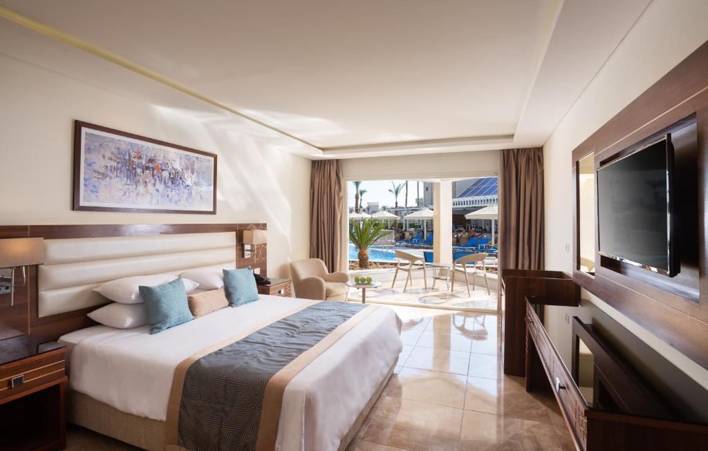 Четырехместный (Четырехместный номер Делюкс), Beach Albatros Resort