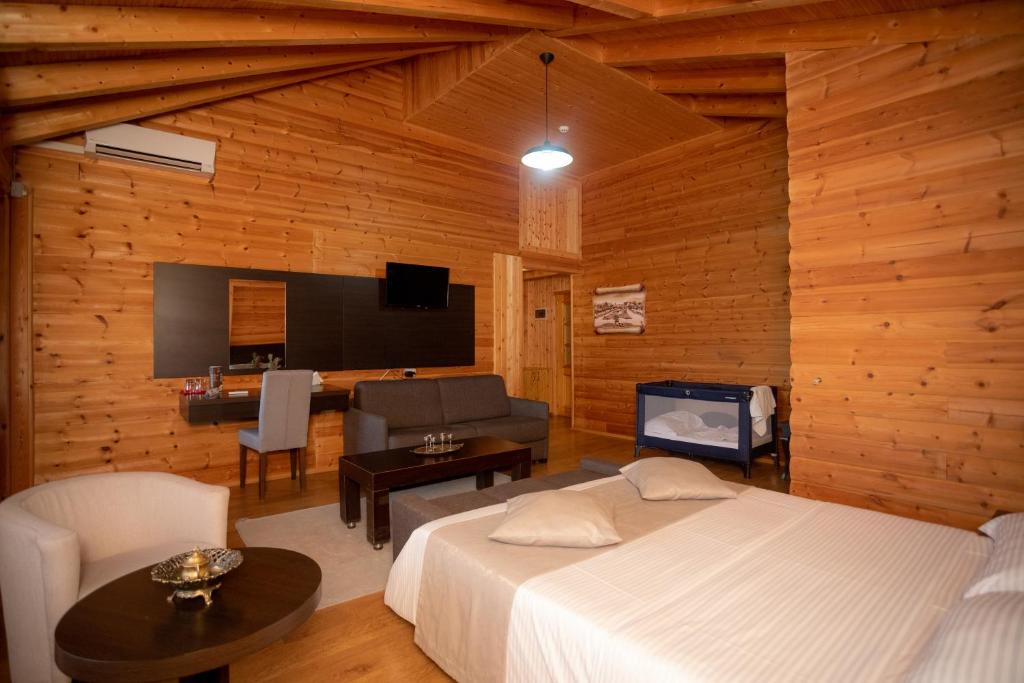 Hotel Shpija e Gjyshit photo 3