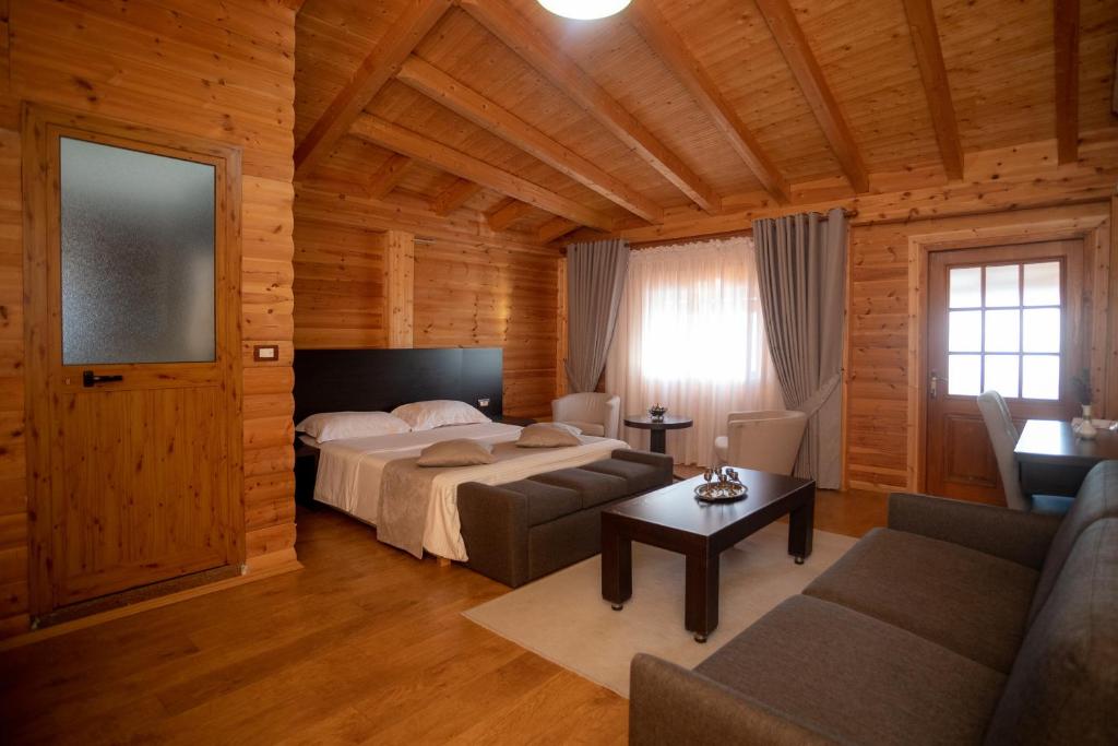 Hotel Shpija e Gjyshit photo 4