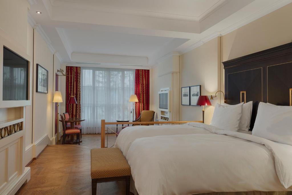 Двухместный (Полулюкс с 2 односпальными кроватями), Schloss Fuschl, A Luxury Collection Resort & Spa