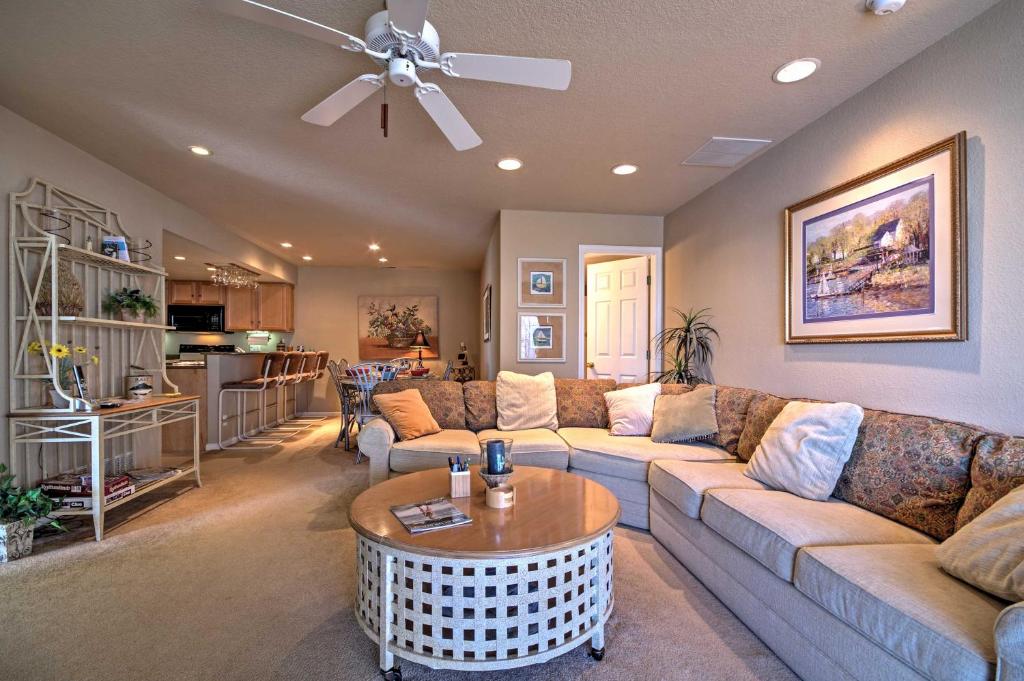 Luxe Lakeside Regatta Bay Getaway with Pool Access! photo 4