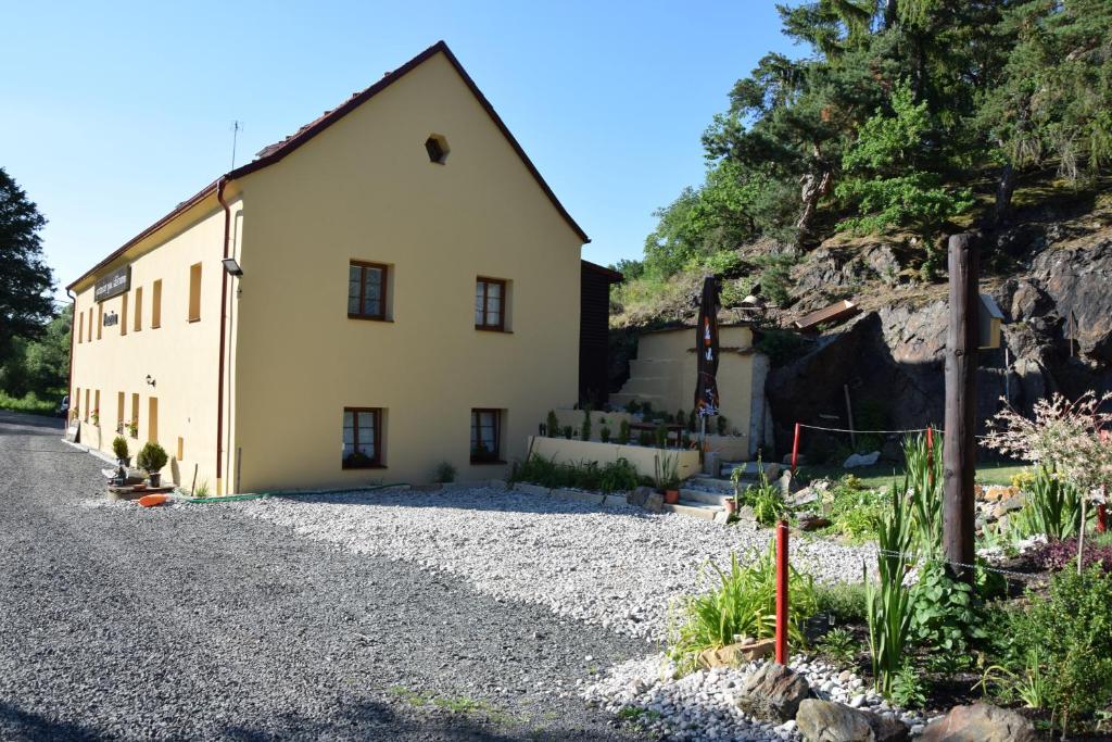 Apartmány pod Klášterem Kladruby photo 3