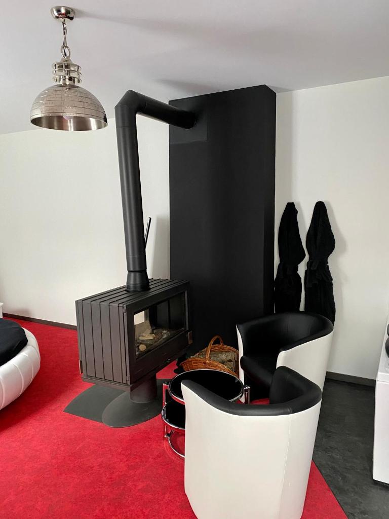 Salon Boyer - Thumbnail image