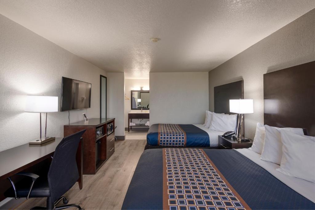 Hotel Monreale Express International Drive Orlando Room Type - Queen Room with Two Queen Beds