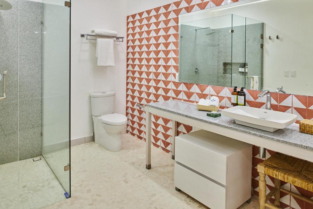 Сьюит (Улучшенный люкс с кроватью размера «king-size»), Patio Azul Hotelito Boutique Adults Only
