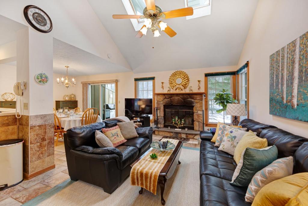 Northridge 482 photo 3