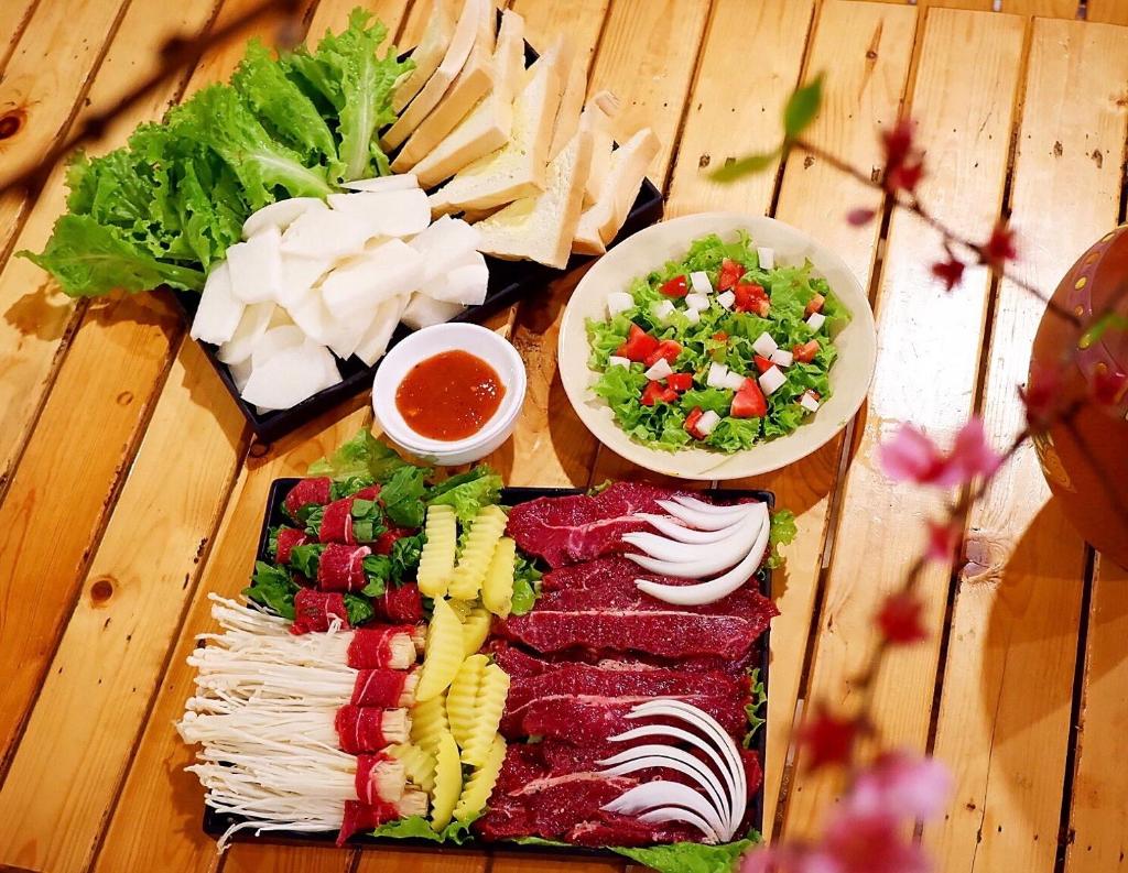 The November - Moc Chau